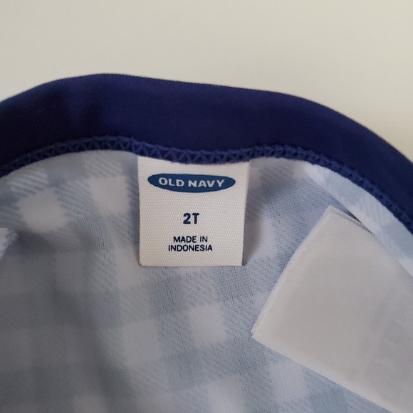 Old navy bathing suit - Picture 3 of 5